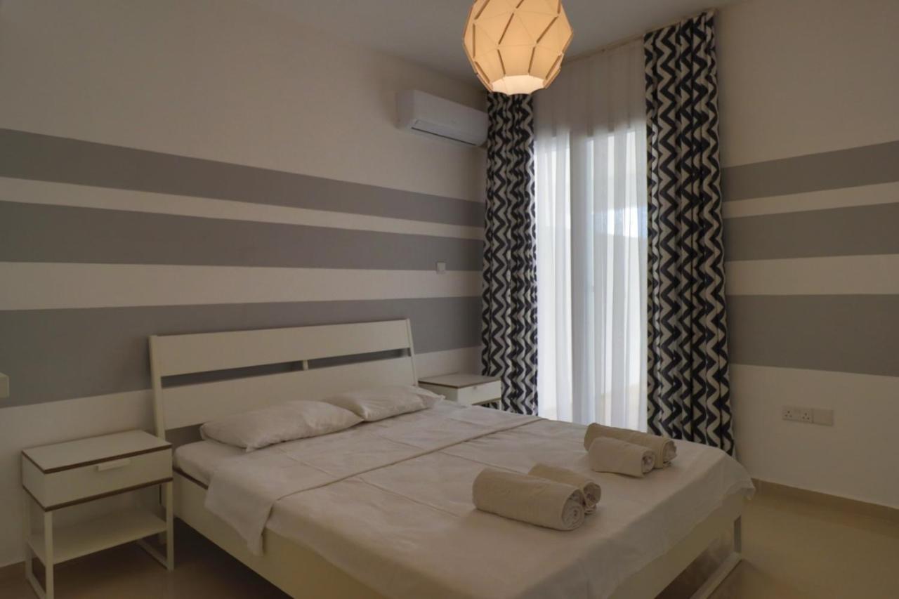 Caesar Beach Villas And Apartments Gastria ภายนอก รูปภาพ