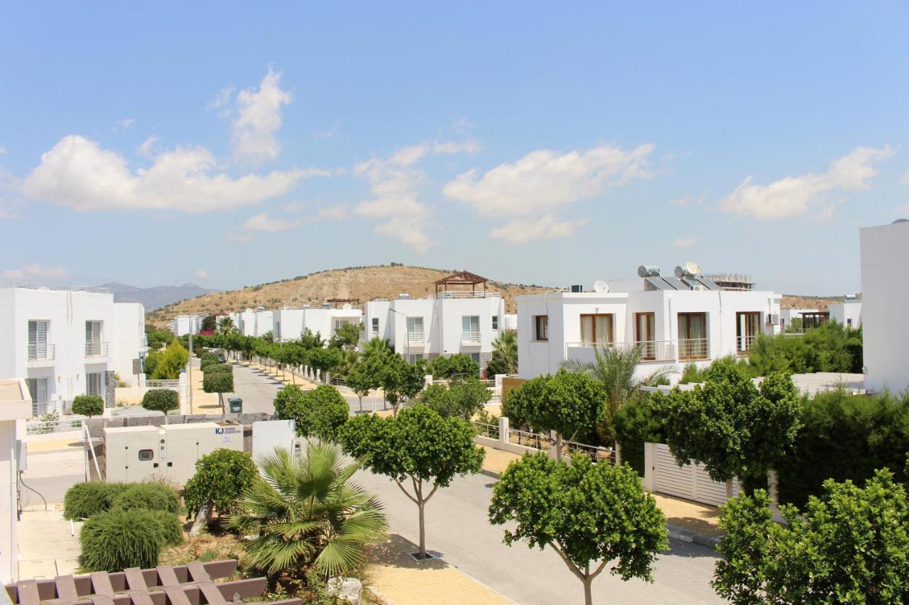 Caesar Beach Villas And Apartments Gastria ภายนอก รูปภาพ