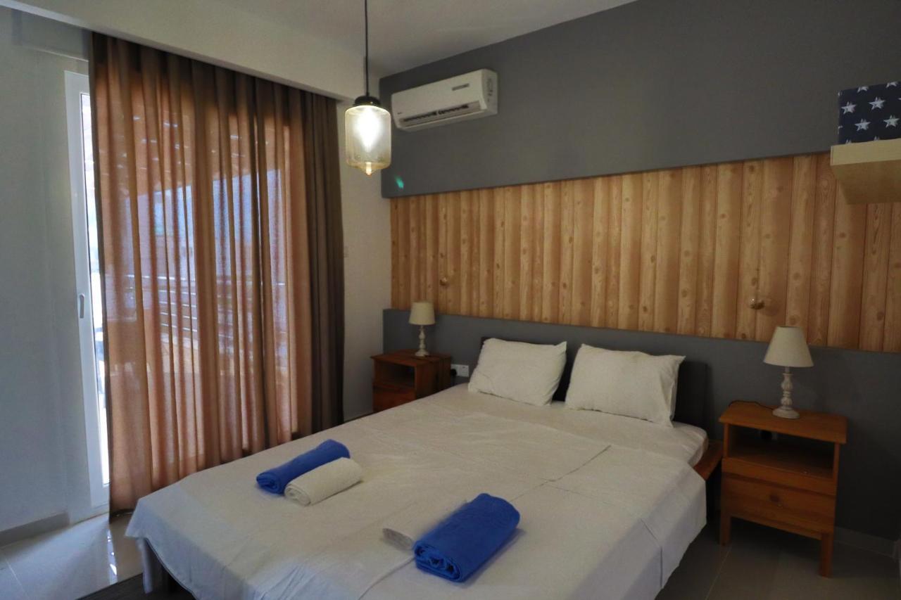 Caesar Beach Villas And Apartments Gastria ภายนอก รูปภาพ