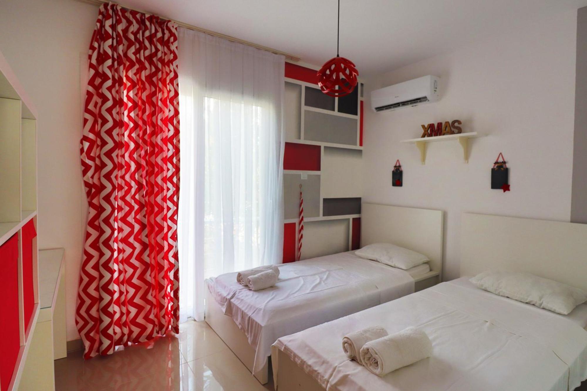 Caesar Beach Villas And Apartments Gastria ภายนอก รูปภาพ