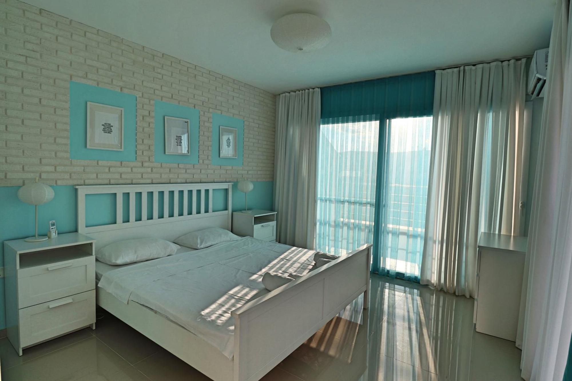 Caesar Beach Villas And Apartments Gastria ภายนอก รูปภาพ